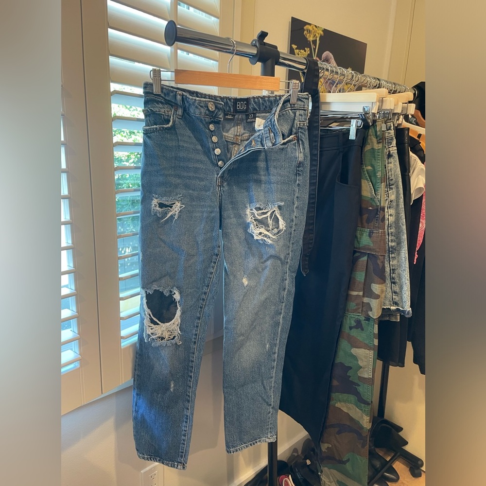 Urban outfitters dark blue jeans